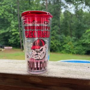 Ga Bulldogs 16 oz insulated tumbler with lid. Brand new never used